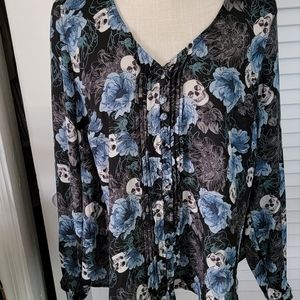 Skull blouse